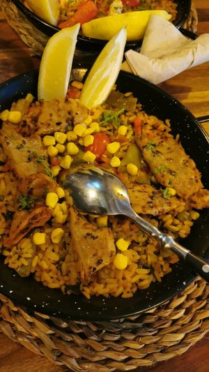 Chicken paella at Bubita Bar in Barcelona