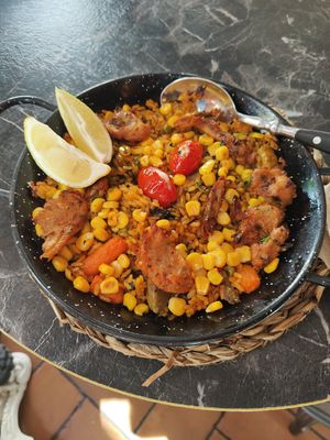 Paella de heura at Bubita Bar in Barcelona