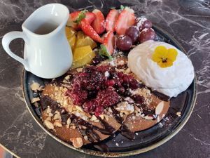 Red Lips Pancakes at Bubita Bar in Barcelona