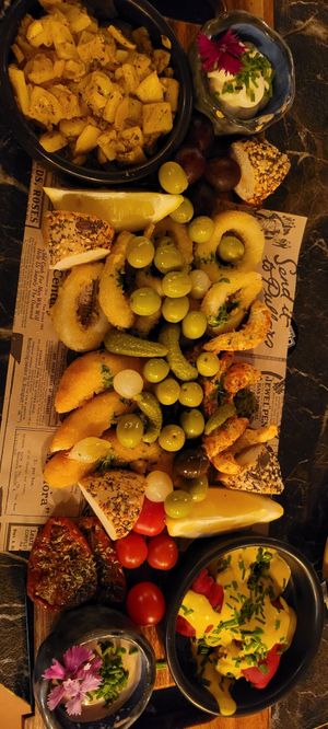 Vegan seafood platter at Bubita Bar in Barcelona
