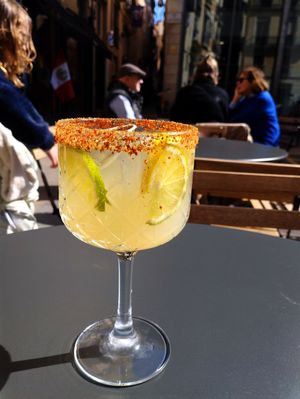 Frida: cava, lime & tequila, with a spicy touch at Bubita Bar in Barcelona