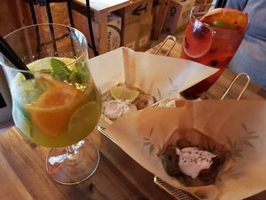 cocktails and tapas at Bubita Bar in Barcelona