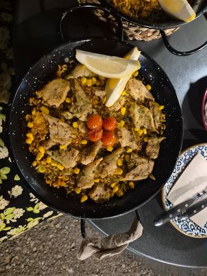 Chicken paella at Bubita Bar in Barcelona