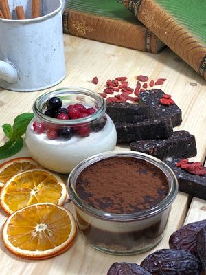 Raw desserts, sugar free and no gluten at Bubita Bar in Barcelona