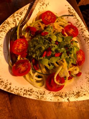 Spaghetti de calabacín  at Bubita Bar in Barcelona