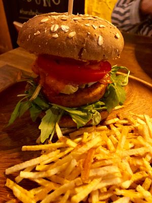 Vegan burguer at Bubita Bar in Barcelona