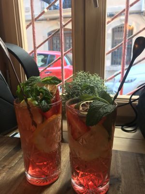 Rosé sangria at Bubita Bar in Barcelona