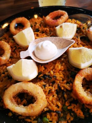 Paella calimaris at Bubita Bar in Barcelona