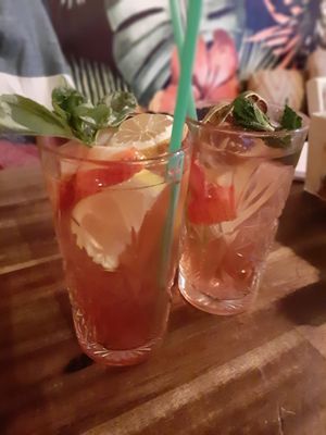 Venus y Salomé at Bubita Bar in Barcelona