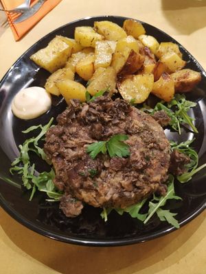 Cotoletta vegana at Veganda in Padua