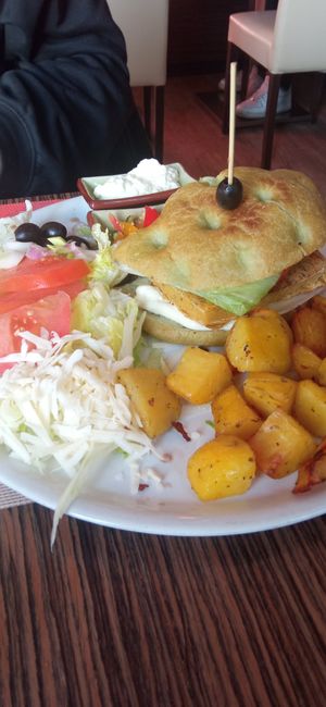 Piatto unico Golden Riviera #Veganuary at Veganda in Padua