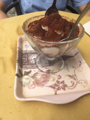 Super creamy vegan tiramisu at Veganda in Padua