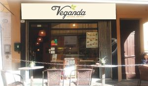 Aspetto attuale del ristorante veramente grazioso dentro e fuori at Veganda in Padua
