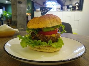 Avocado burger at Miss Green - Dunhua in Taipei