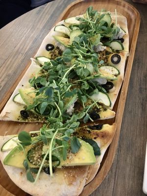 Nutty pesto pizza, so crunchy and delectable. 😊 at Miss Green - Dunhua in Taipei