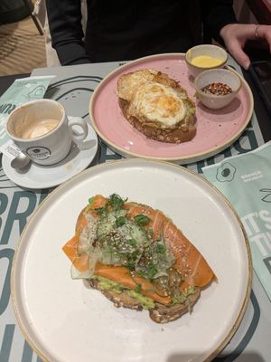 Avocado and vegan smoked salmon on toast at Brunch Republic in Trieste