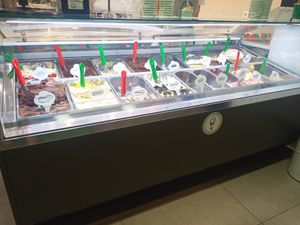 Vegan sorbet options (bottom right) e.g. Mango at L'arte del Gelato in New York