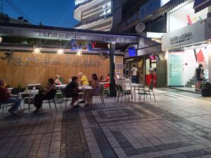 Seating area on the square at L'arte del Gelato in New York