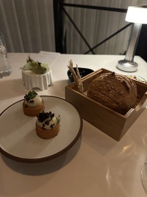 Vegan bread and amuse bouche from the tasting menuu  at The Spa at Lake House in Daylesford