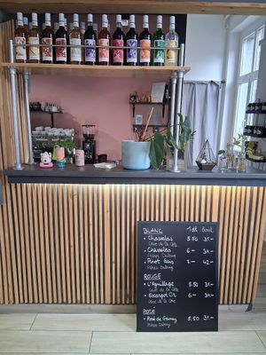  at Café Edel in Vaud
