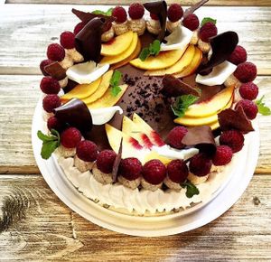 berry cake  at Zelen in Odessa