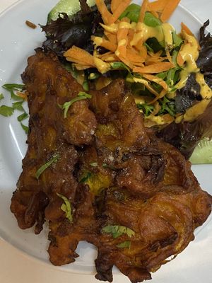 Onion bahjis  at Kohninoor in Lagos