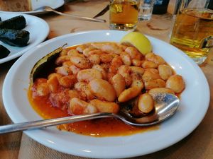 White beans in tomato sauce at Taverna Gardenia in καστράκι
