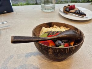 Açai bowl at O:OPS CAFE’ in Lombardia