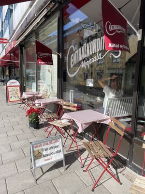 Outside  at Centralkonditoriet in Uppsala Län