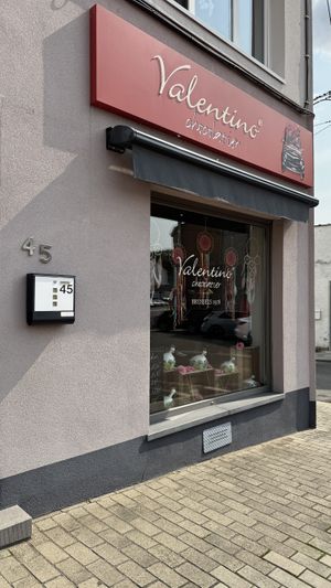 Devanture   at Valentino in Région Wallonne