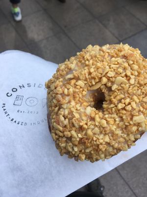 White chocolate & honeycomb at Considerit in Edinburgh