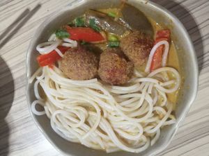 Vegan volcano curry with noodles. 31RM. at KUL - BMS Organics - KLIA2 in Sepang