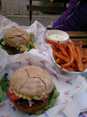 burgers, sweet potato fries and mayo at Astrid och Aporna - Astrid og Aberne in Copenhagen