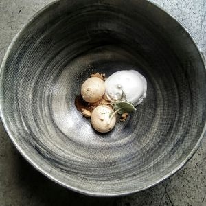 chickpeas meringue at Soda in Alba