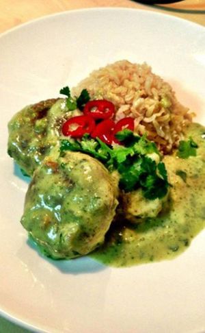 Sausages and brown rice at Yuli's Lunch Box in Haifa