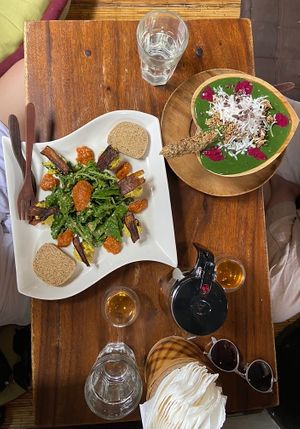 “classic breakfast” “green smoothy bowl"  at The Seeds of Life in Ubud