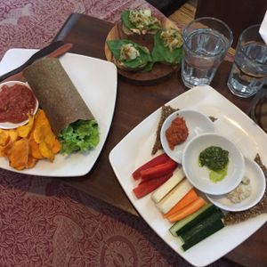 Wrap, bruschetta, crackers & dips at The Seeds of Life in Ubud