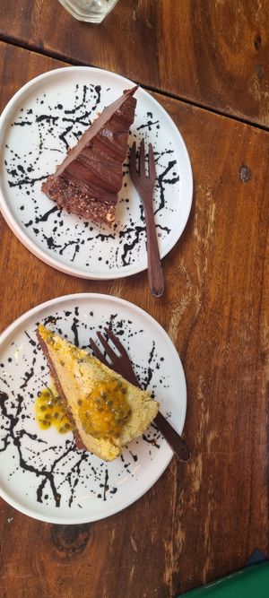 Chocolate tarte & passionfruit cheesecake at The Seeds of Life in Ubud