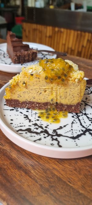 Passionfruit cheesecake at The Seeds of Life in Ubud