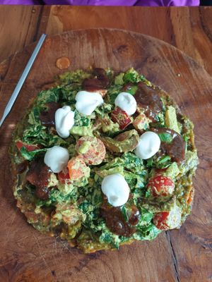Raw pizza at The Seeds of Life in Ubud