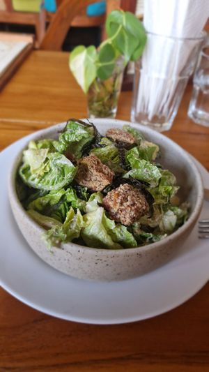 Cäsar salat at The Seeds of Life in Ubud