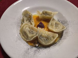 Tortellini cavolfiore e tartufo su crema di, zucca at La Locanda Del Gusto in Vicenza