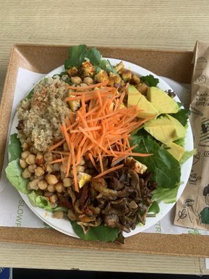 Budda bowl   at VeGan-se in Brasilia
