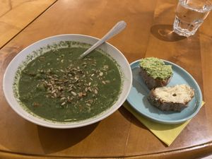 Nokkoskeitto (tofua ja porkkanaa)  at Kahvila Napero  in Helsinki