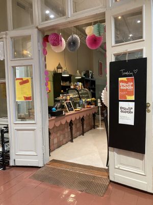 Sisäänkäynti  at Kahvila Napero  in Helsinki