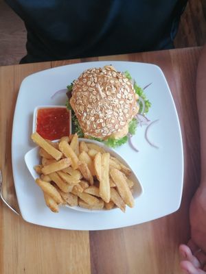 Beyond meat burger😋 at Bunte Burger Cologne in Cologne