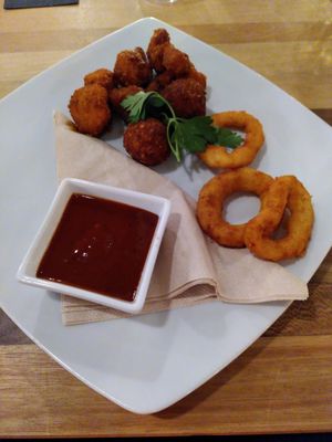  at Bunte Burger Cologne in Cologne