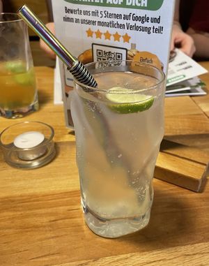 Thyme-lime lemonade   at Bunte Burger Cologne in Cologne
