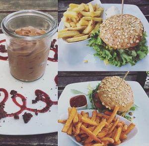Burgers+Fries+Mousse au chocolate  at Bunte Burger Cologne in Cologne