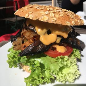 Vegan burger at Bunte Burger Cologne in Cologne